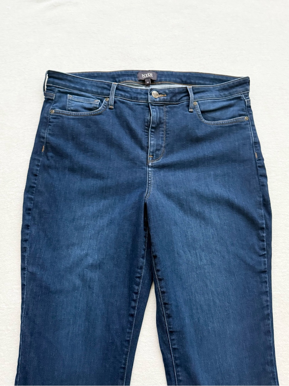 NYDJ Lift Tuck Dark Wash Crop Straight Jeans Size 14 Classic Minimalist - Picture 3 of 6